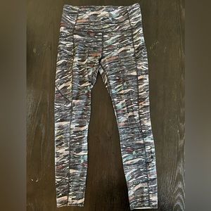 Lululemon leggings size 6